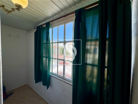 Apartamento T3 no Entroncamento | 1.º Andar de Moradia com Garagem