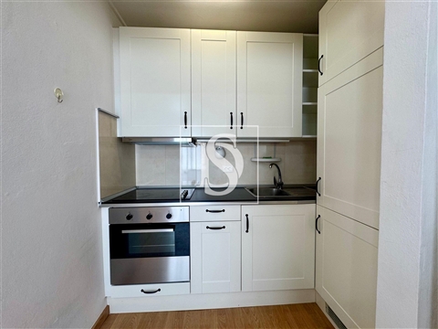 Apartamento T3 no Entroncamento | 1.º Andar de Moradia com Garagem