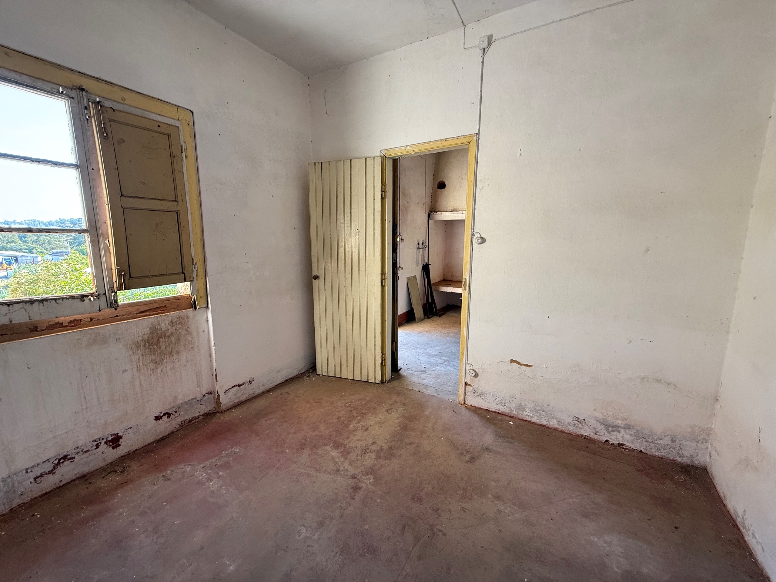 Moradia para Restaurar T2