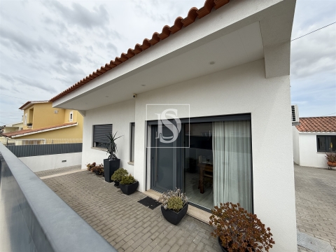 Moradia T2+1 em Vale de Santarém
