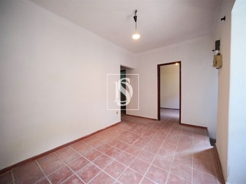 🏡 Moradia T3 no centro da aldeia de Soudos com excelente terraço e vista desafogada