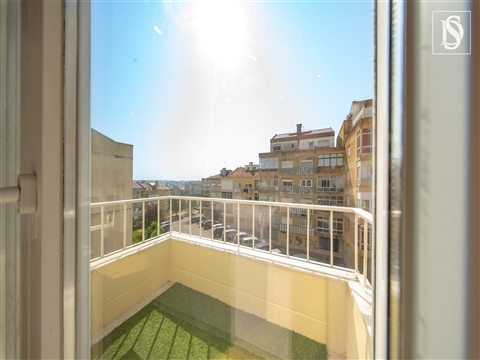 T3 Totalmente Remodelado na Amadora – Junto à Academia Militar