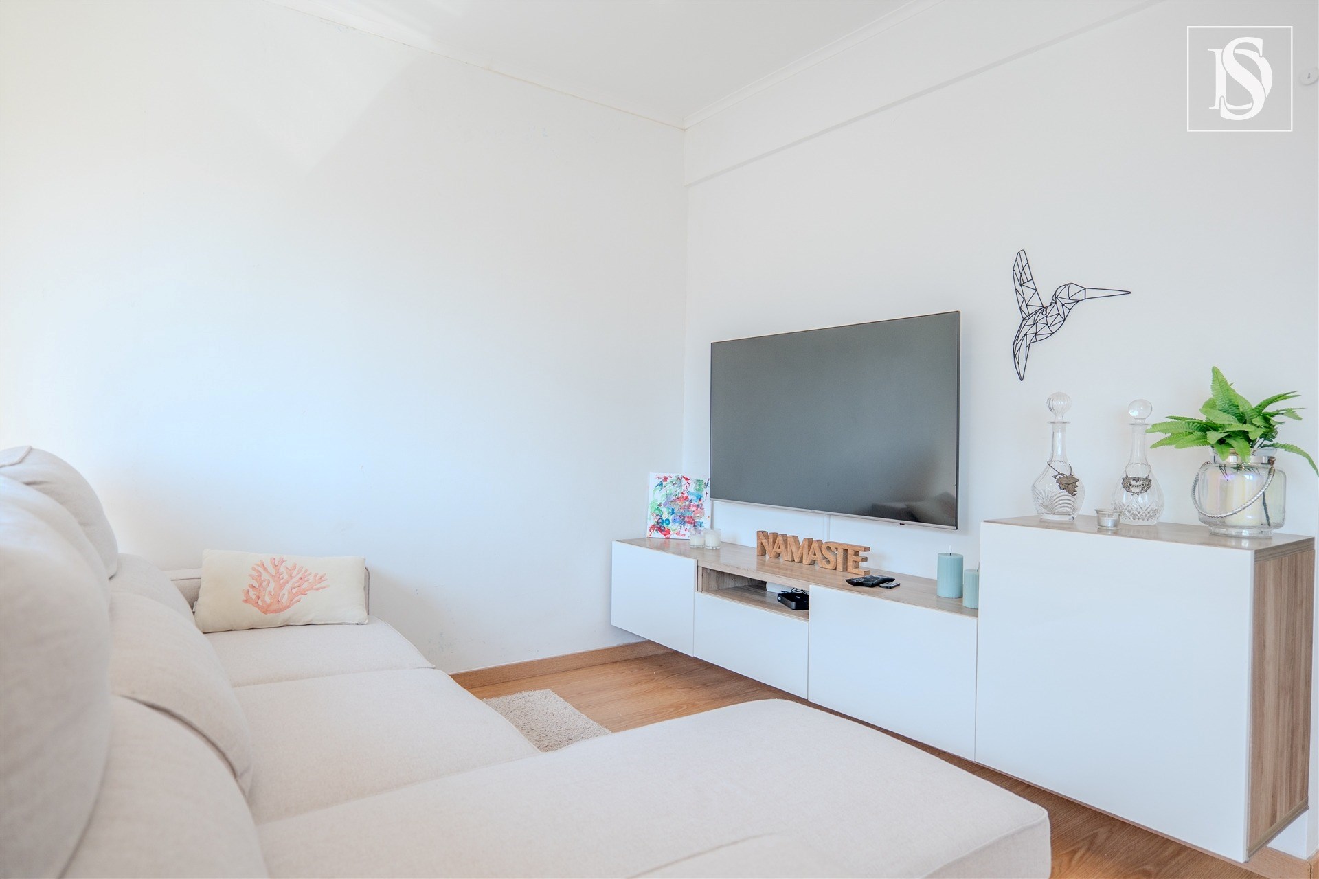 T3 Totalmente Remodelado na Amadora – Junto à Academia Militar