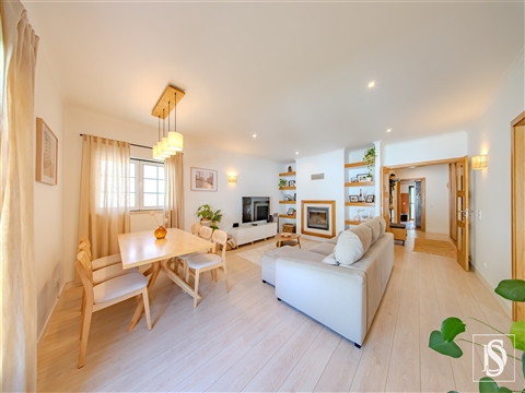 Apartamento T4 - Condomínio Lírio do Campo - Riachos, Torres Novas